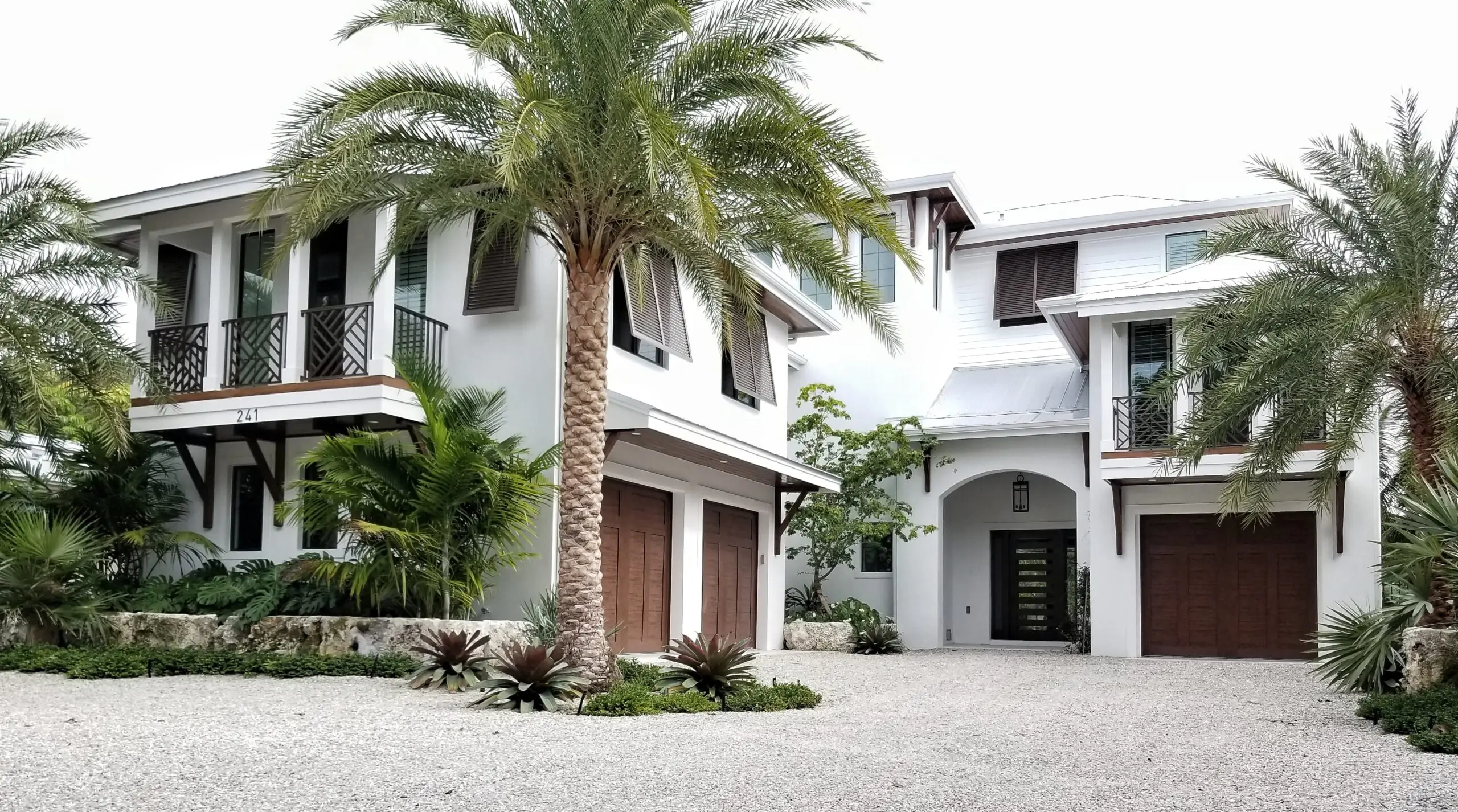 Indoor–Outdoor Living in West Indies Design